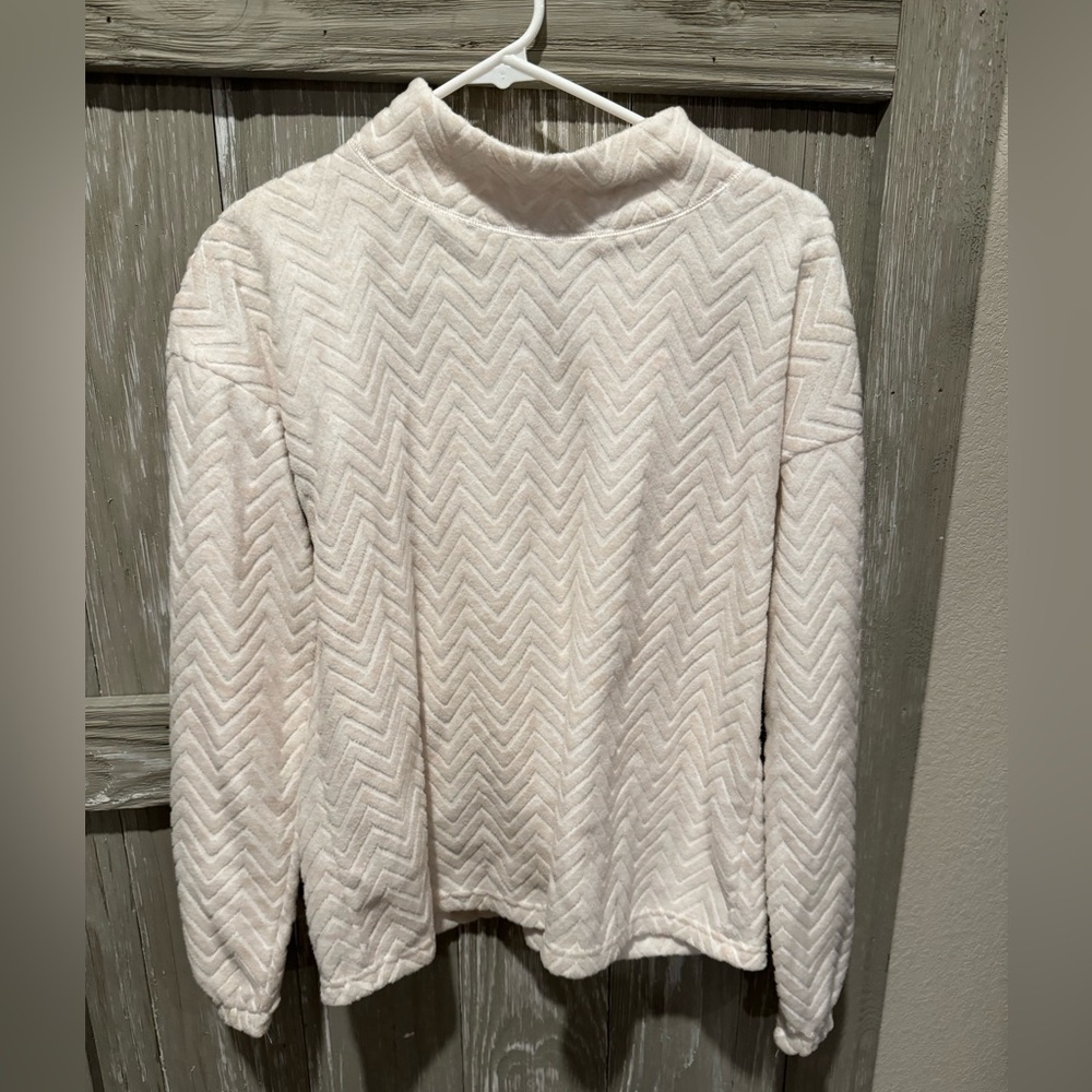 Maurice’s sweater style top